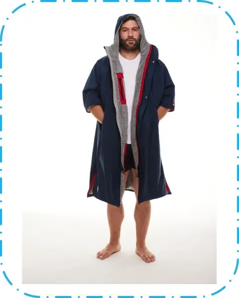 Sofort Bestellen Poncho, Badetücher, Bademäntel, Brillen, Mützen, Schuhe.