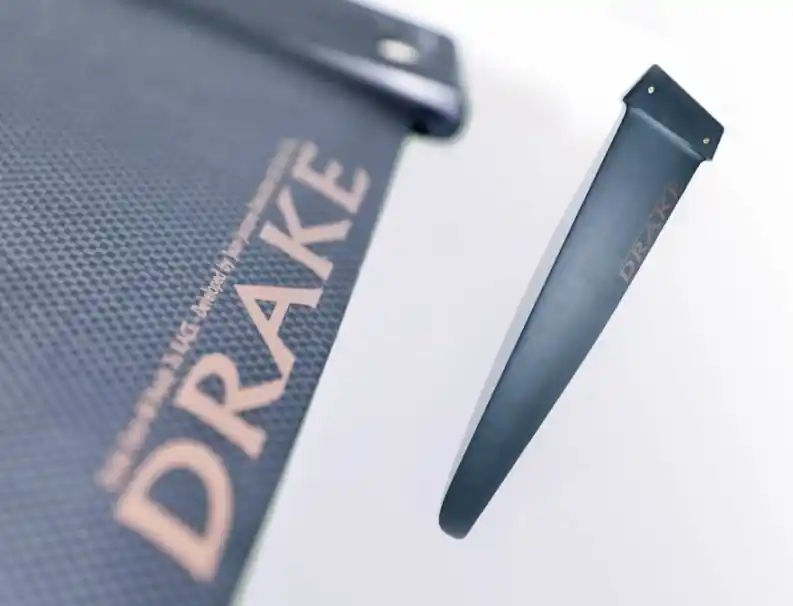 DRAKE Race IQ Fin R13 68 Nur Für Kurze Zeit