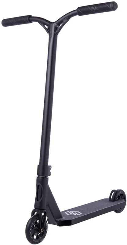 Striker Lux Series Stuntscooter Black Schnäppchen